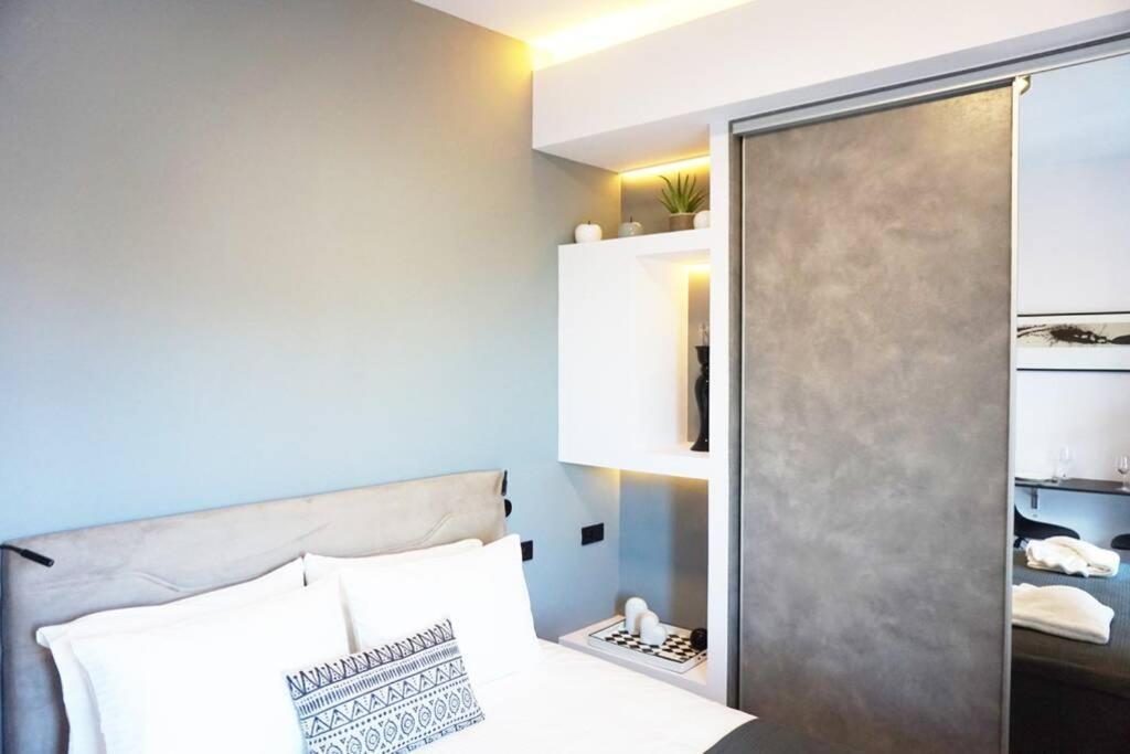 C-Home Studio In The Heart Of Chania ハニア エクステリア 写真
