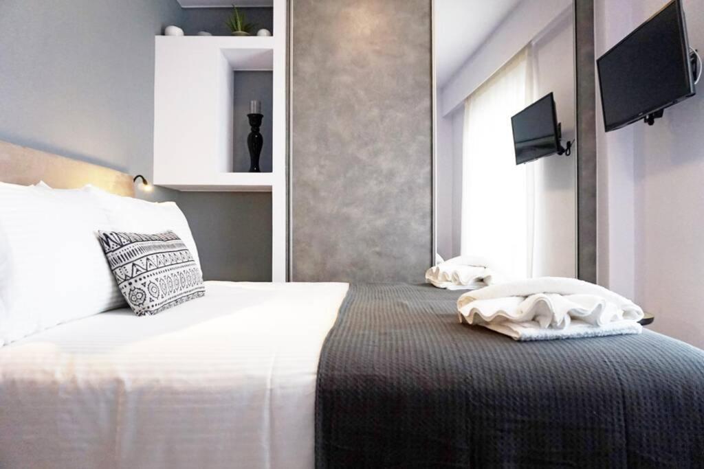 C-Home Studio In The Heart Of Chania ハニア エクステリア 写真