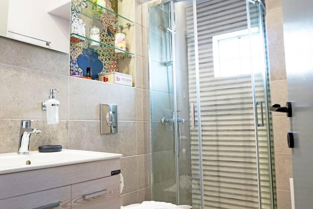 C-Home Studio In The Heart Of Chania ハニア エクステリア 写真